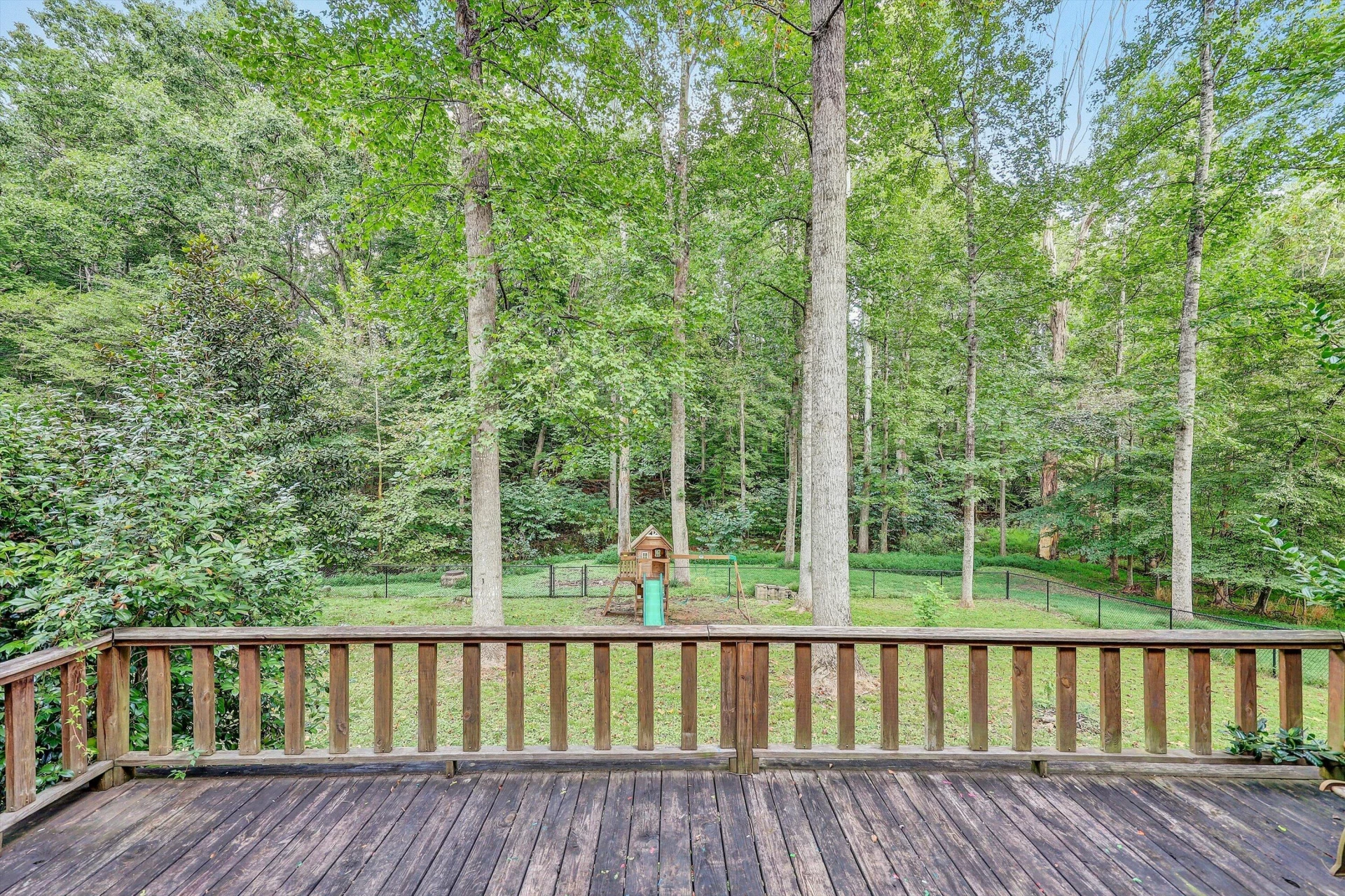 909 Hazelwood LN - Photo 28