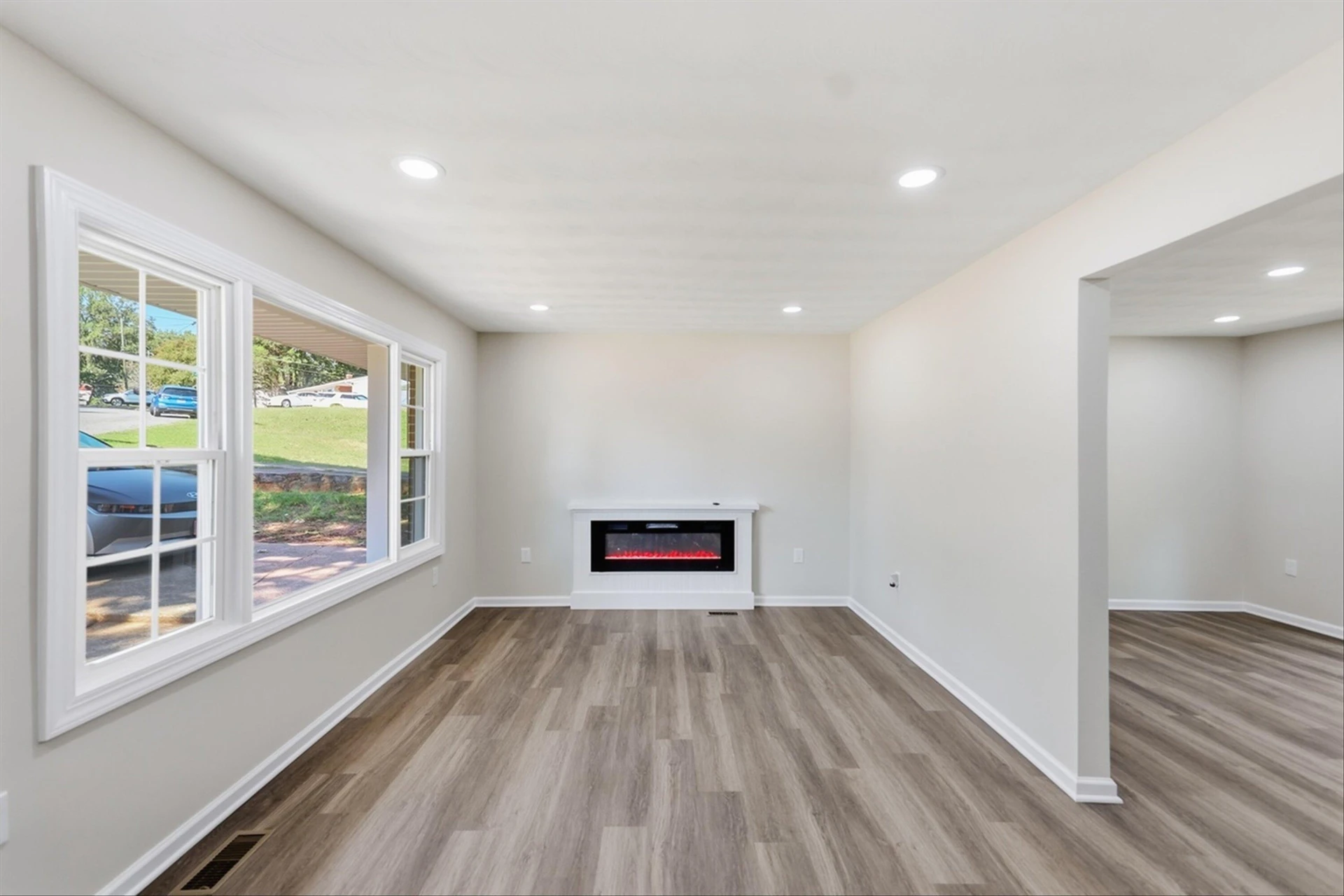 1303 Carver CT - Photo 8
