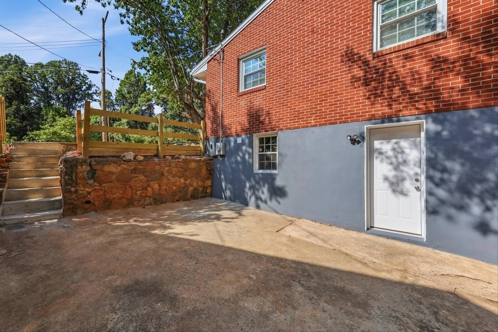 1303 Carver CT - Photo 19