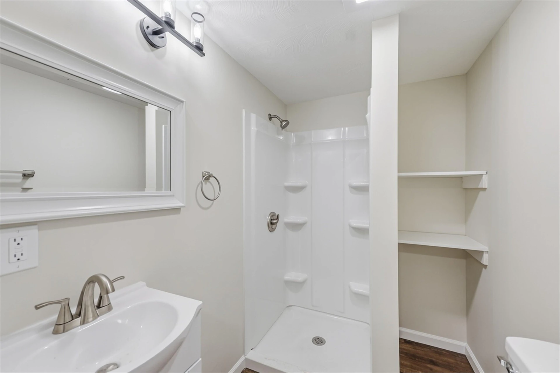 1303 Carver CT - Photo 24