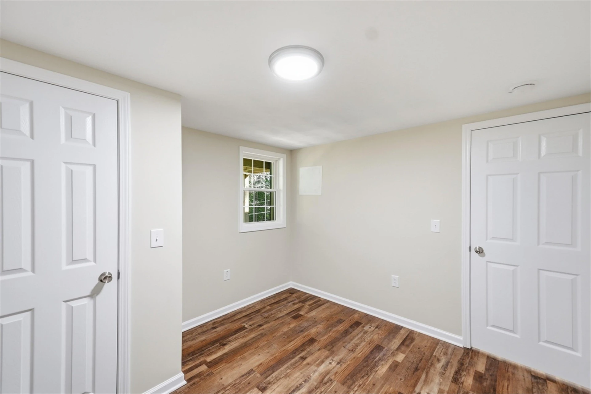 1303 Carver CT - Photo 28