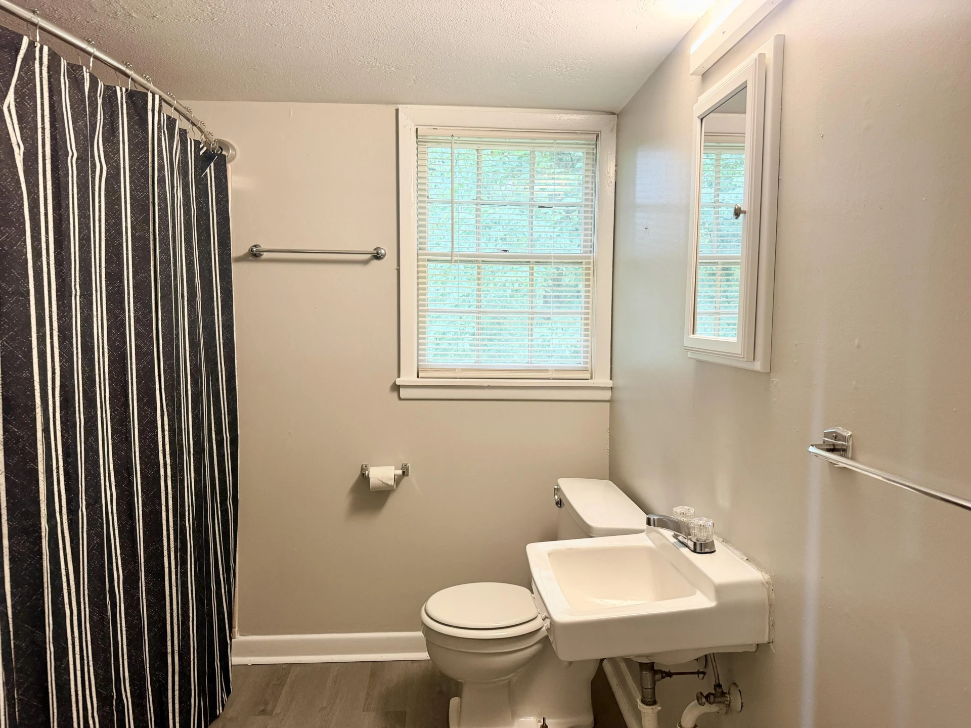 707 Berkshire PL - Photo 5