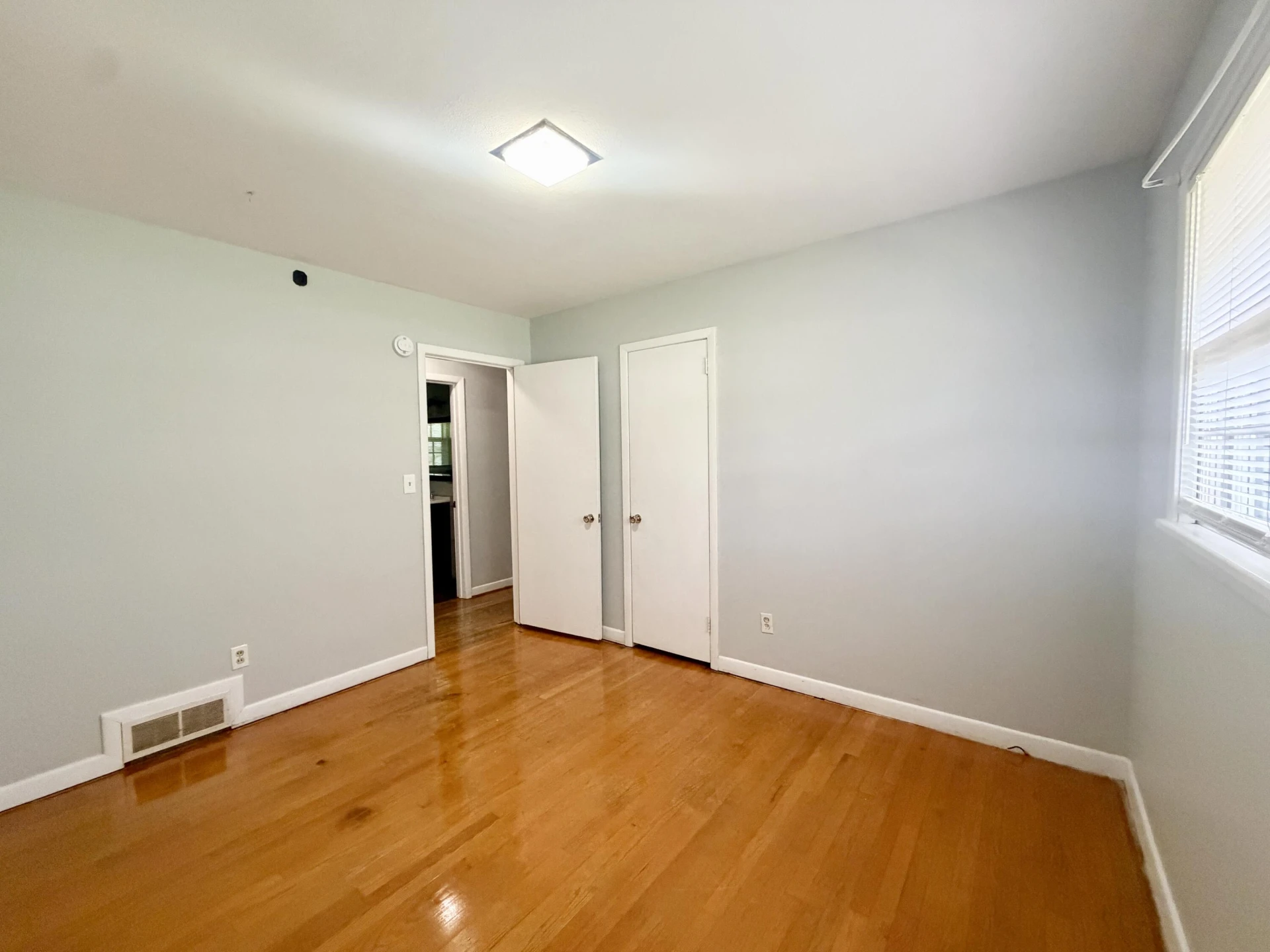 707 Berkshire PL - Photo 11