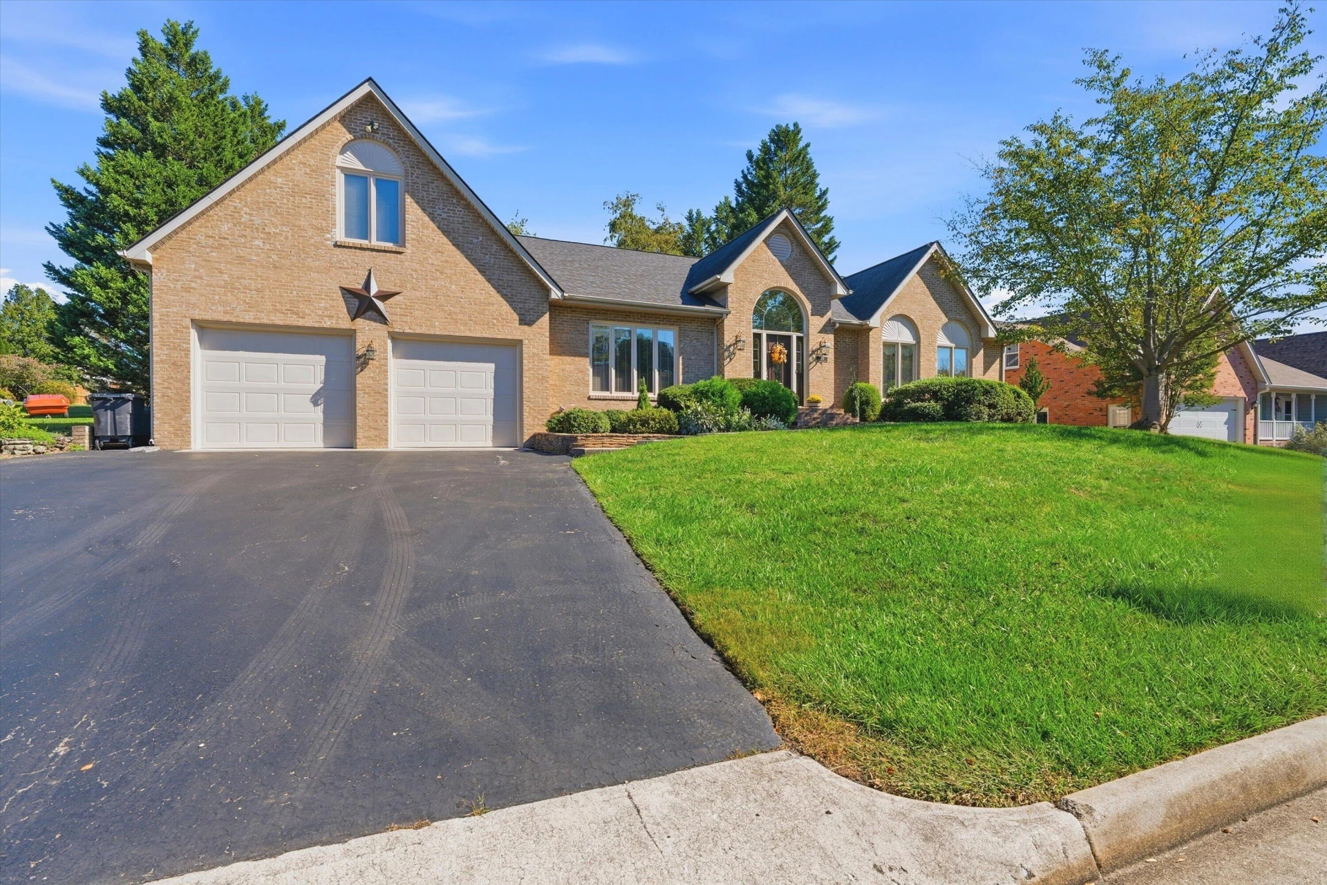 5232 Dresden LN - Photo 3