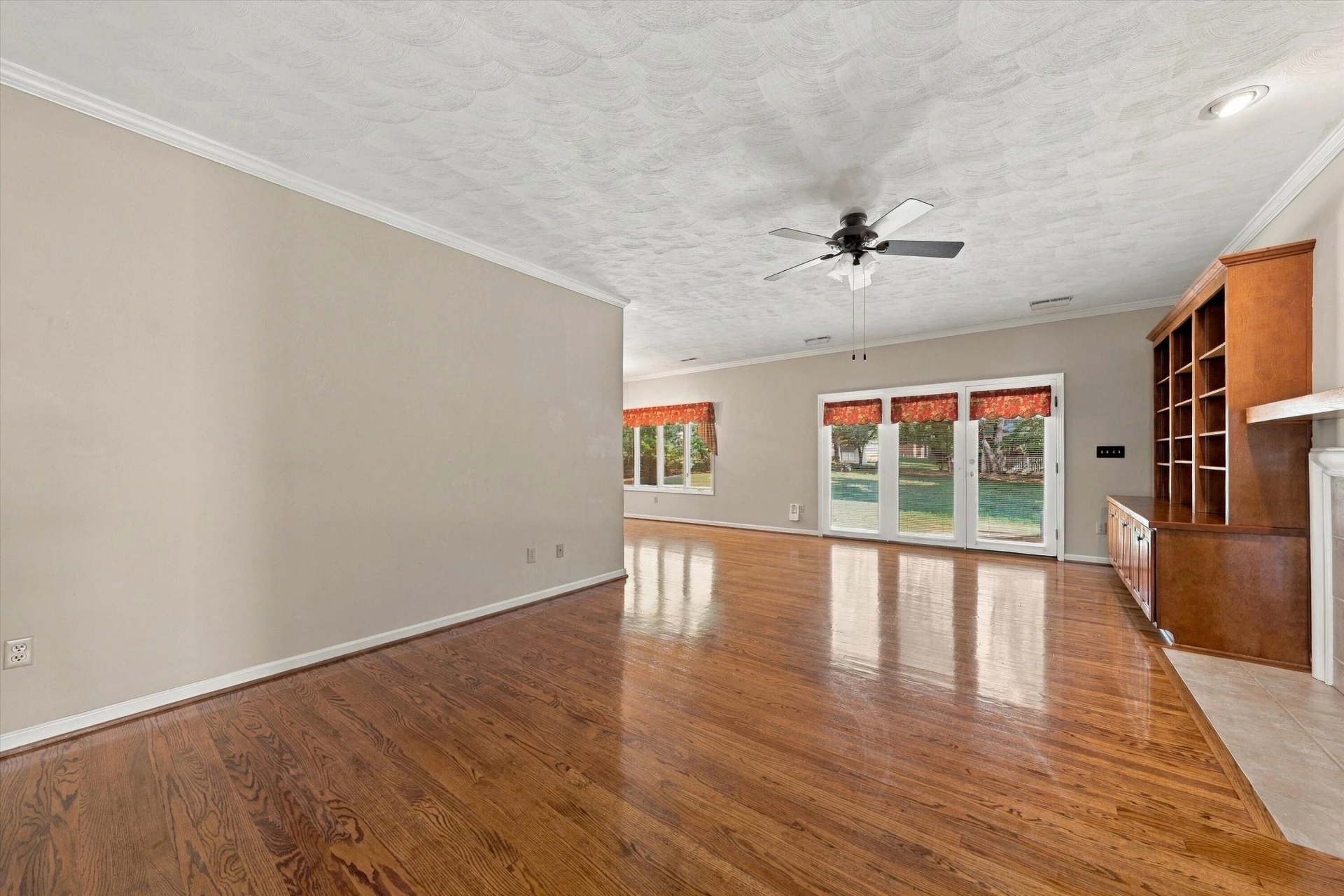 5232 Dresden LN - Photo 13