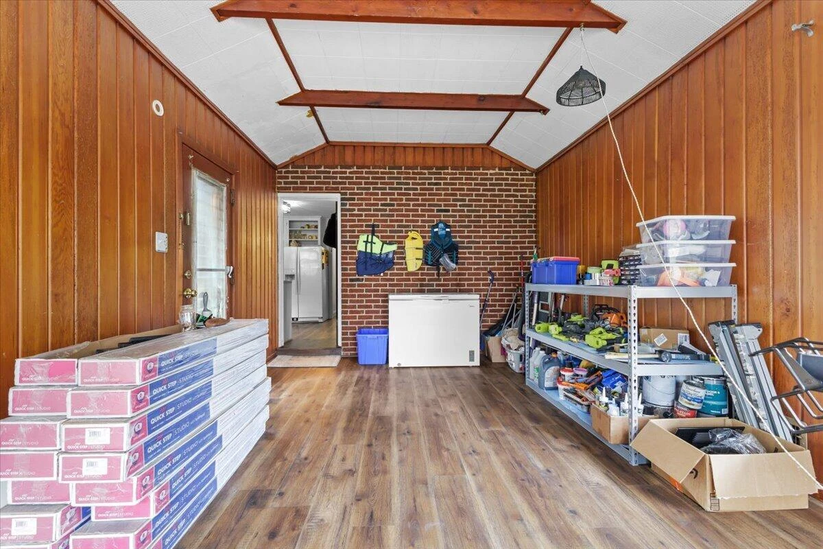 3226 Colonial AVE SW - Photo 12