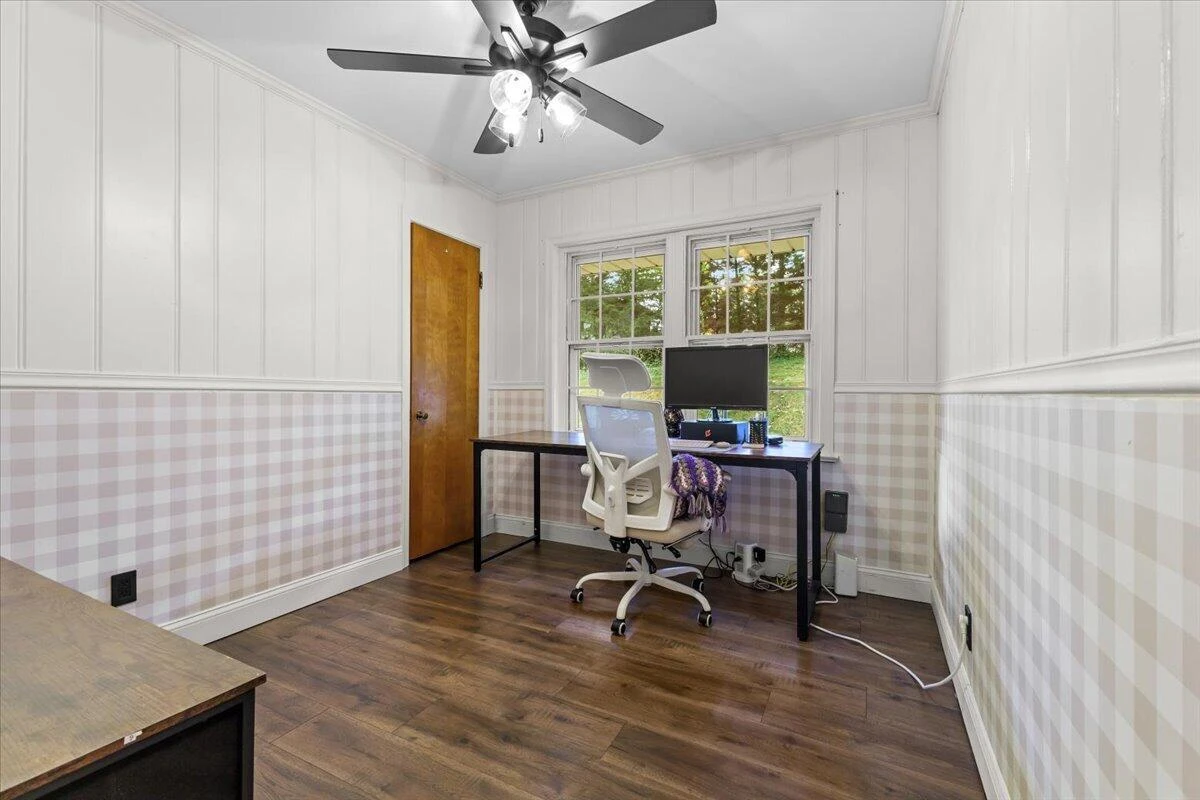 3226 Colonial AVE SW - Photo 16