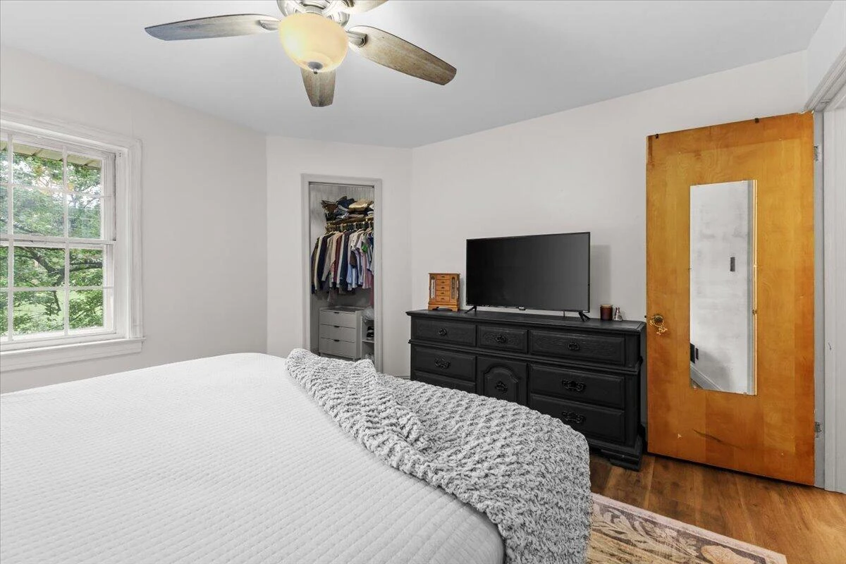 3226 Colonial AVE SW - Photo 20