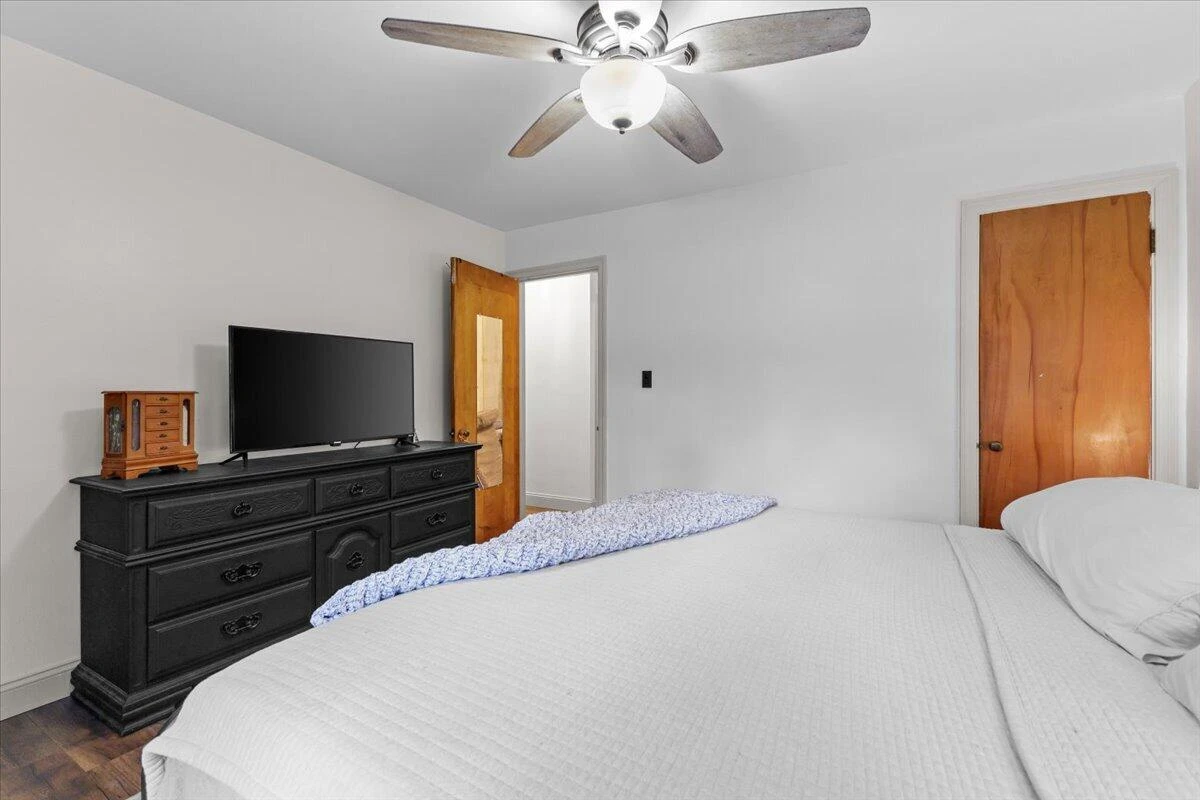 3226 Colonial AVE SW - Photo 21