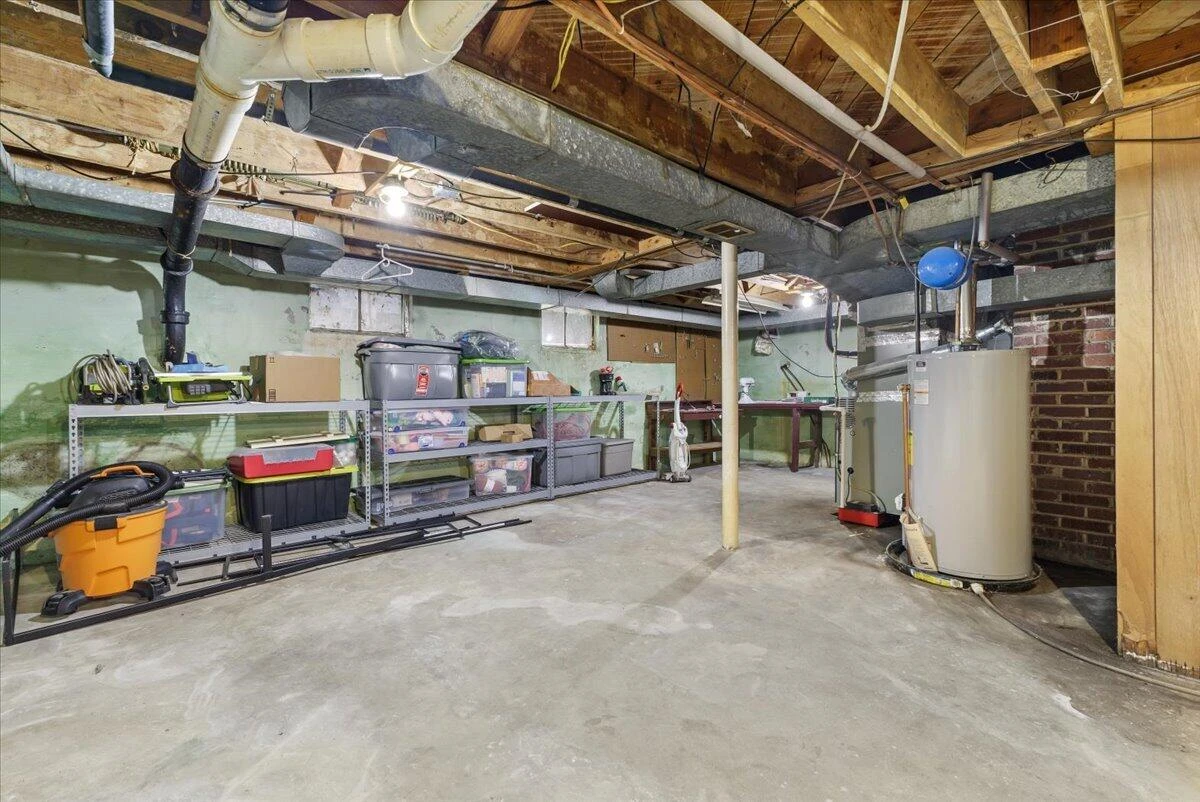 3226 Colonial AVE SW - Photo 25