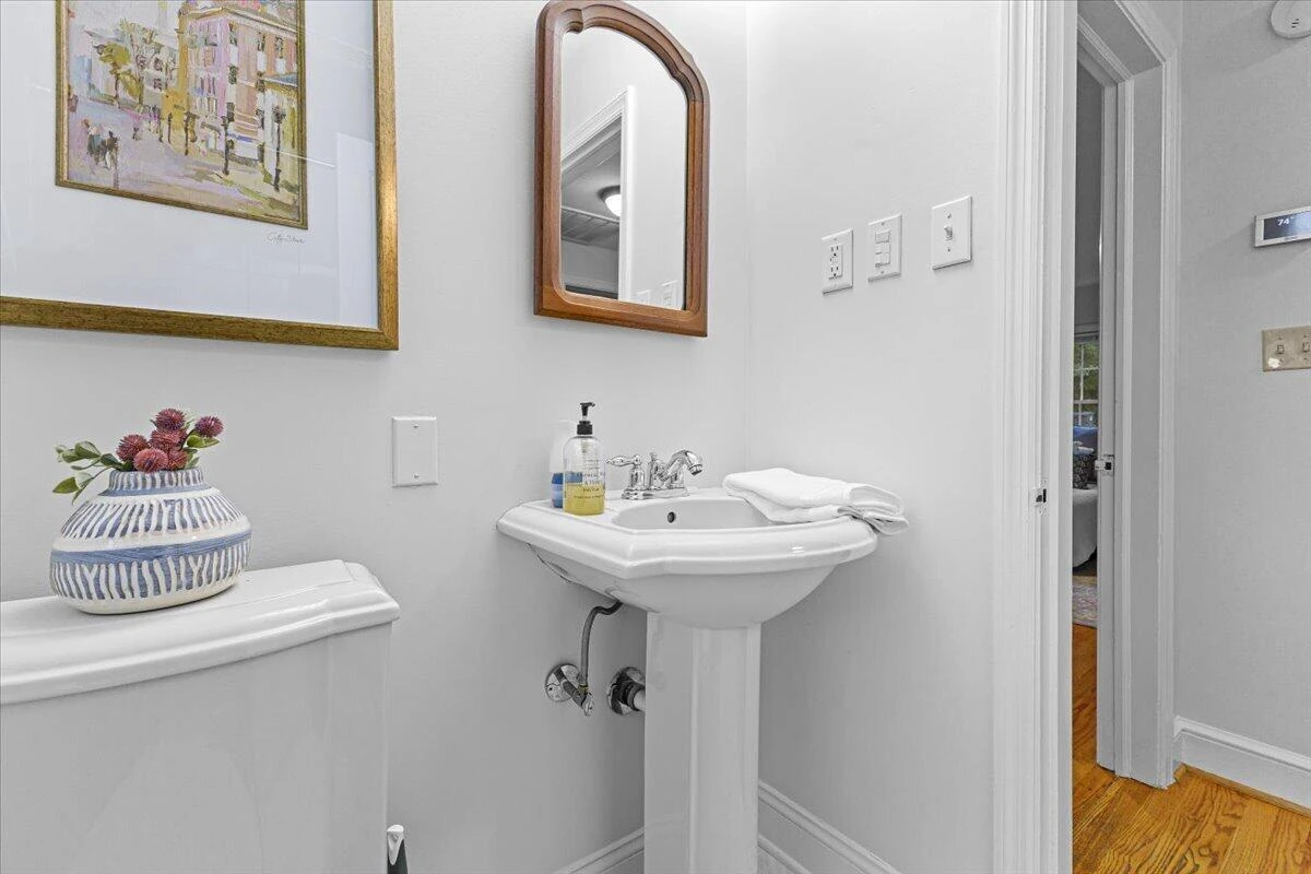 2824 Jefferson ST SE - Photo 31