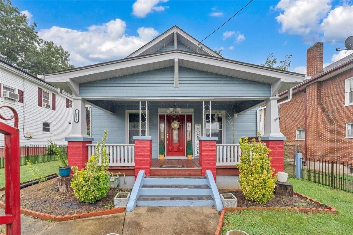 2628 New York AVE NW - Photo 3