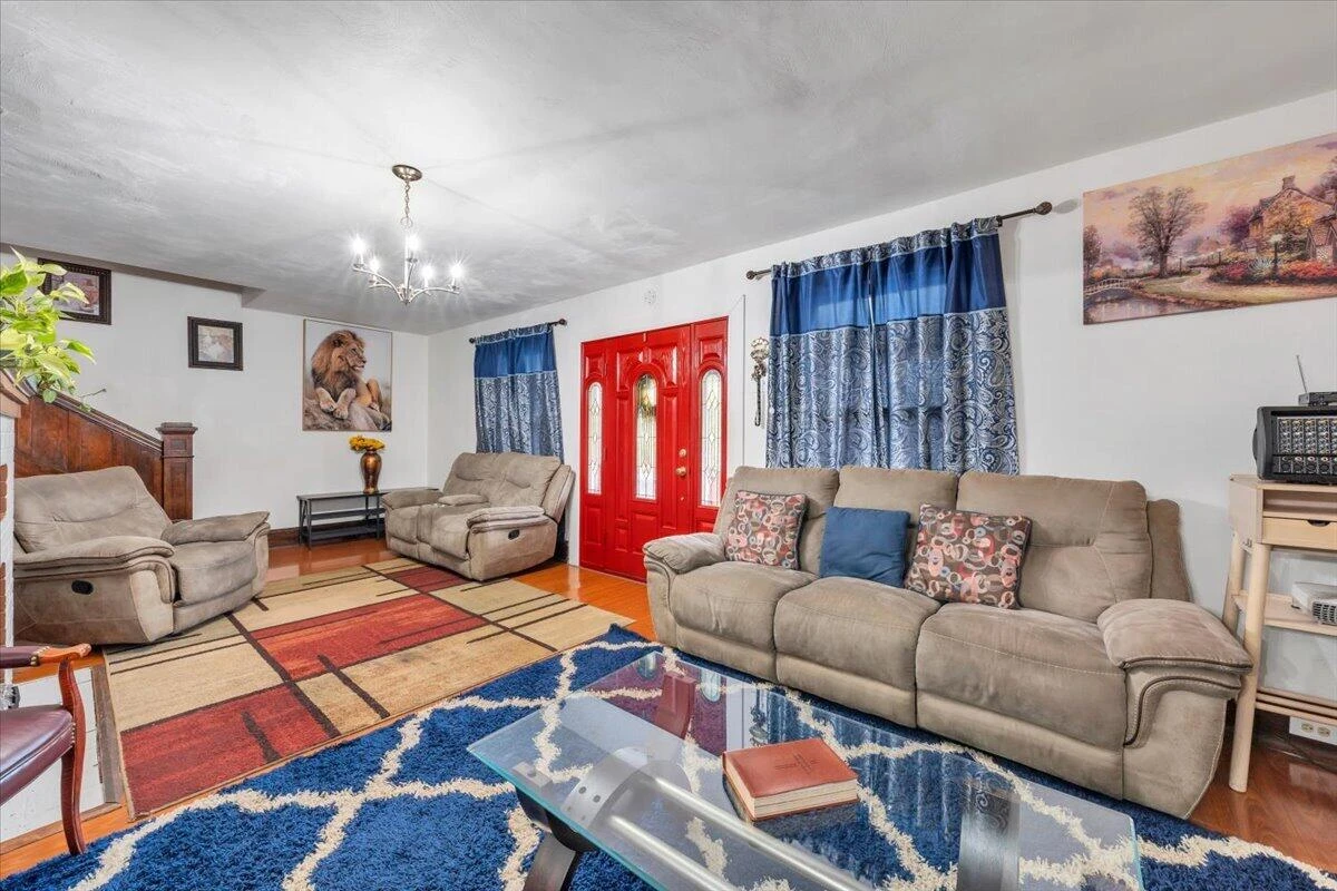2628 New York AVE NW - Photo 10