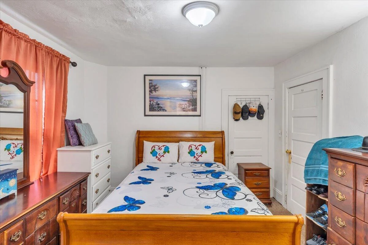 2628 New York AVE NW - Photo 18