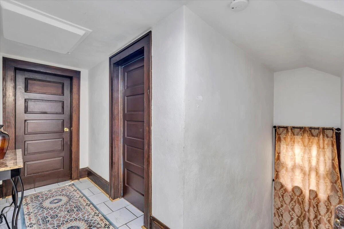 2628 New York AVE NW - Photo 23
