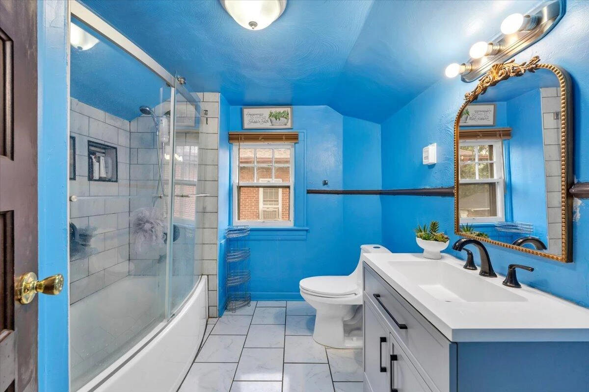 2628 New York AVE NW - Photo 30