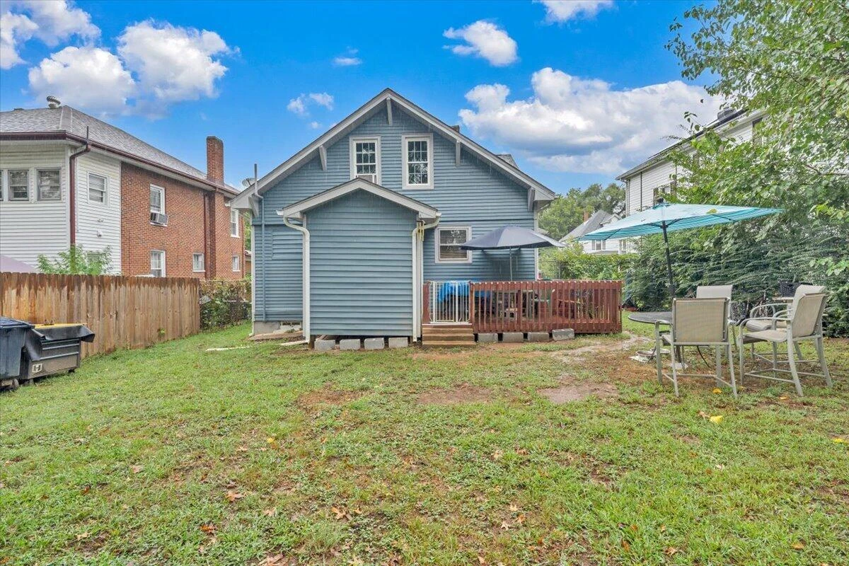 2628 New York AVE NW - Photo 34
