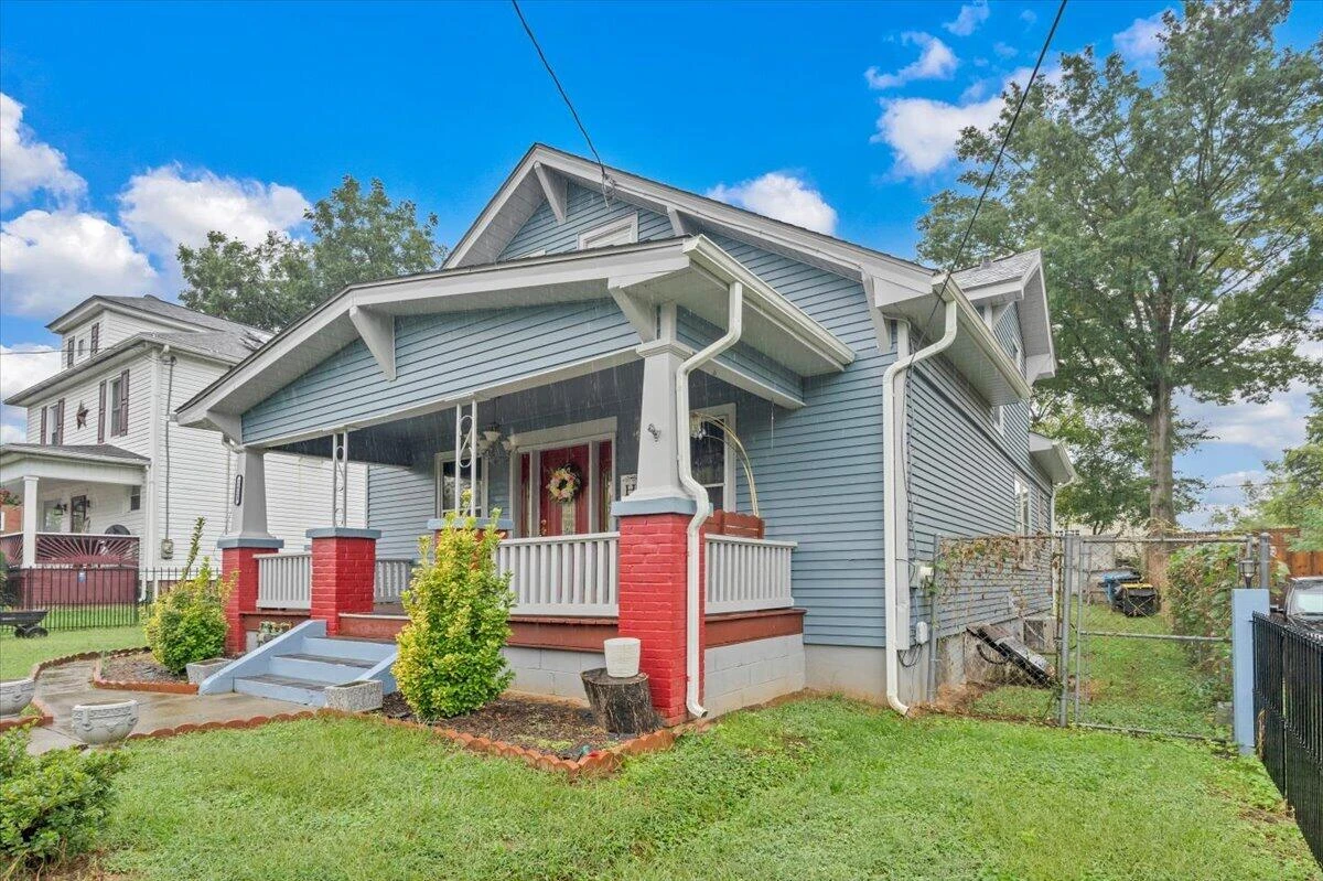 2628 New York AVE NW - Photo 36