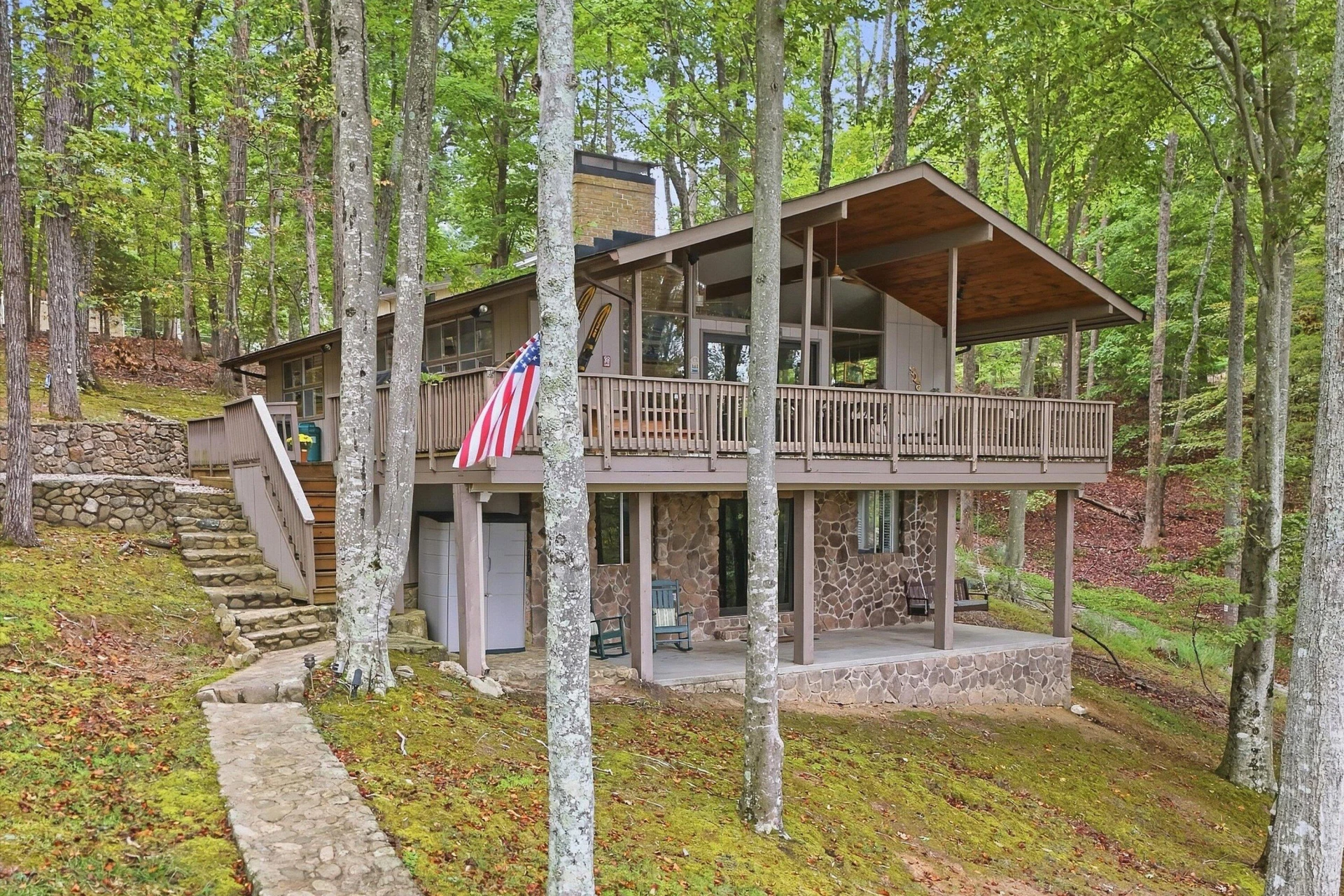 16469 Smith Mountain Lake PKWY