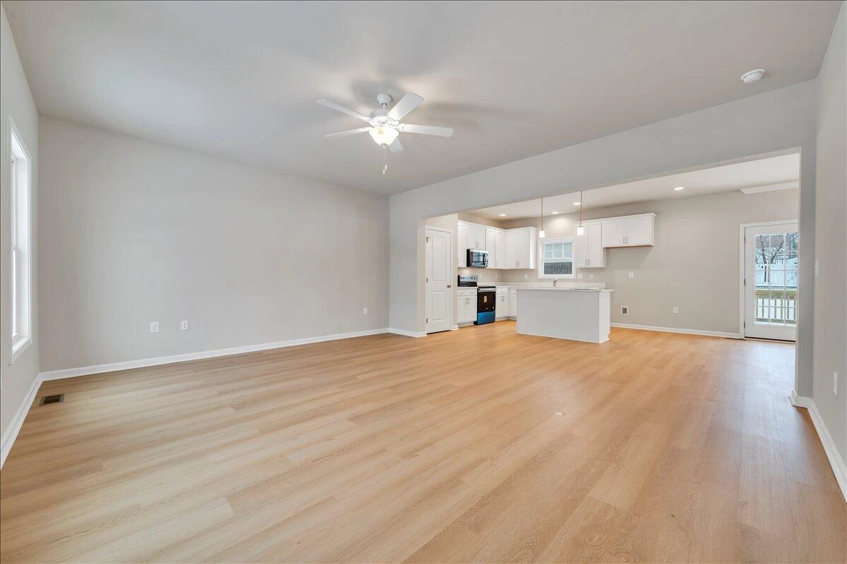 5372 Latah ST - Photo 3