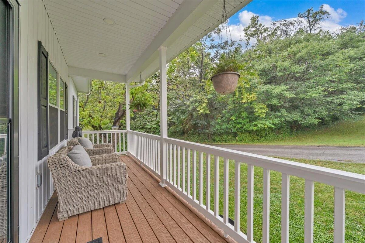 2421 Cannaday RD NE - Photo 3