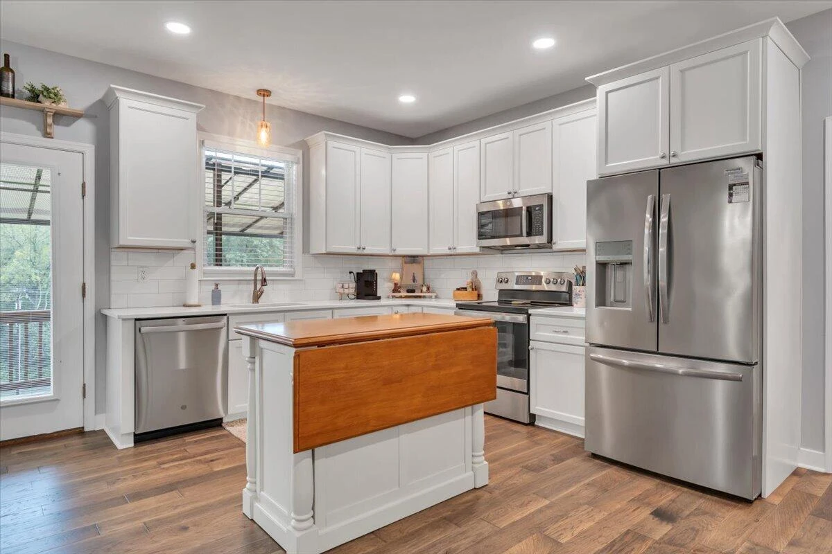 2421 Cannaday RD NE - Photo 11