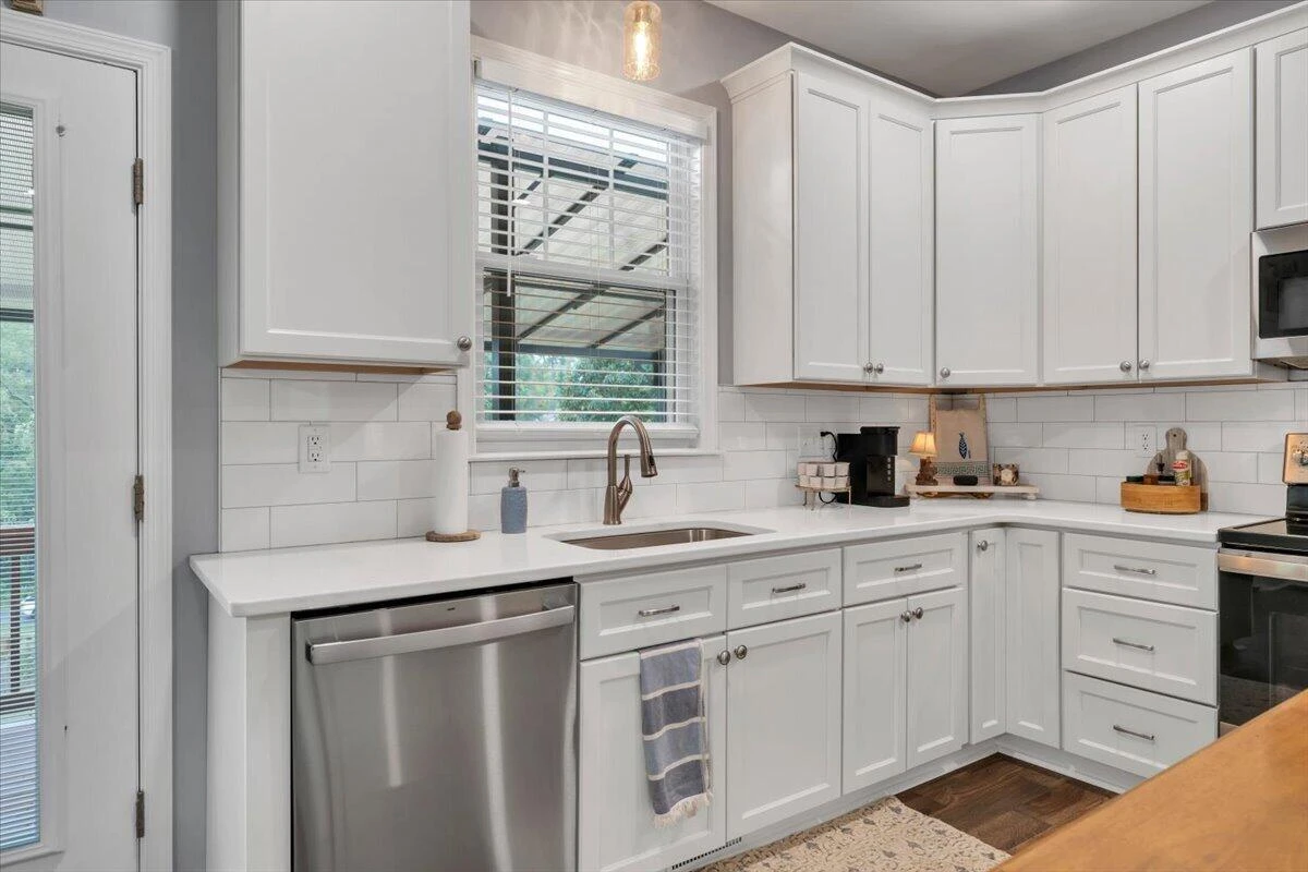 2421 Cannaday RD NE - Photo 12