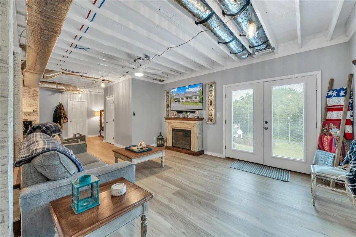 2421 Cannaday RD NE - Photo 36