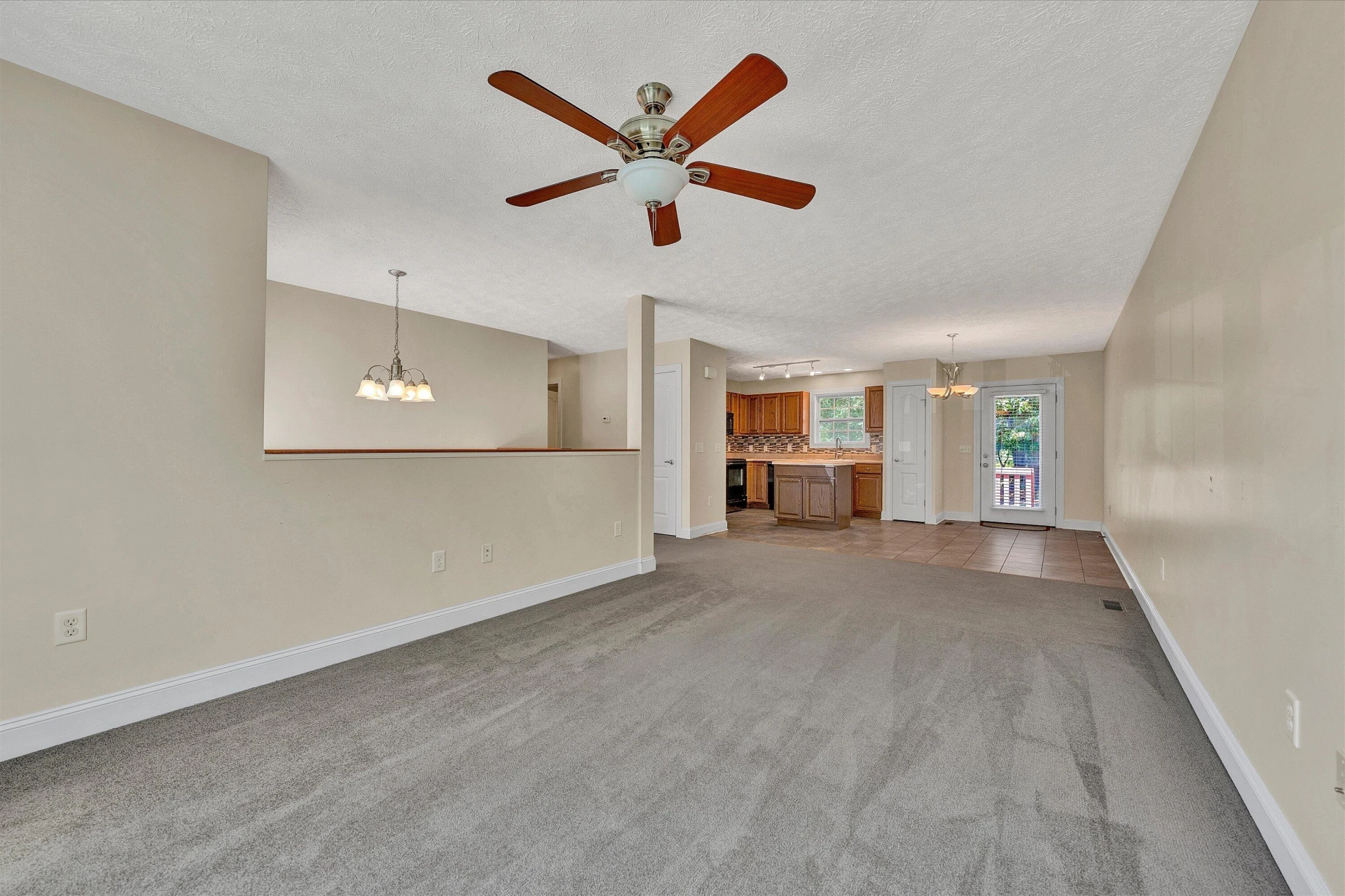 335 Robin Hood DR - Photo 8