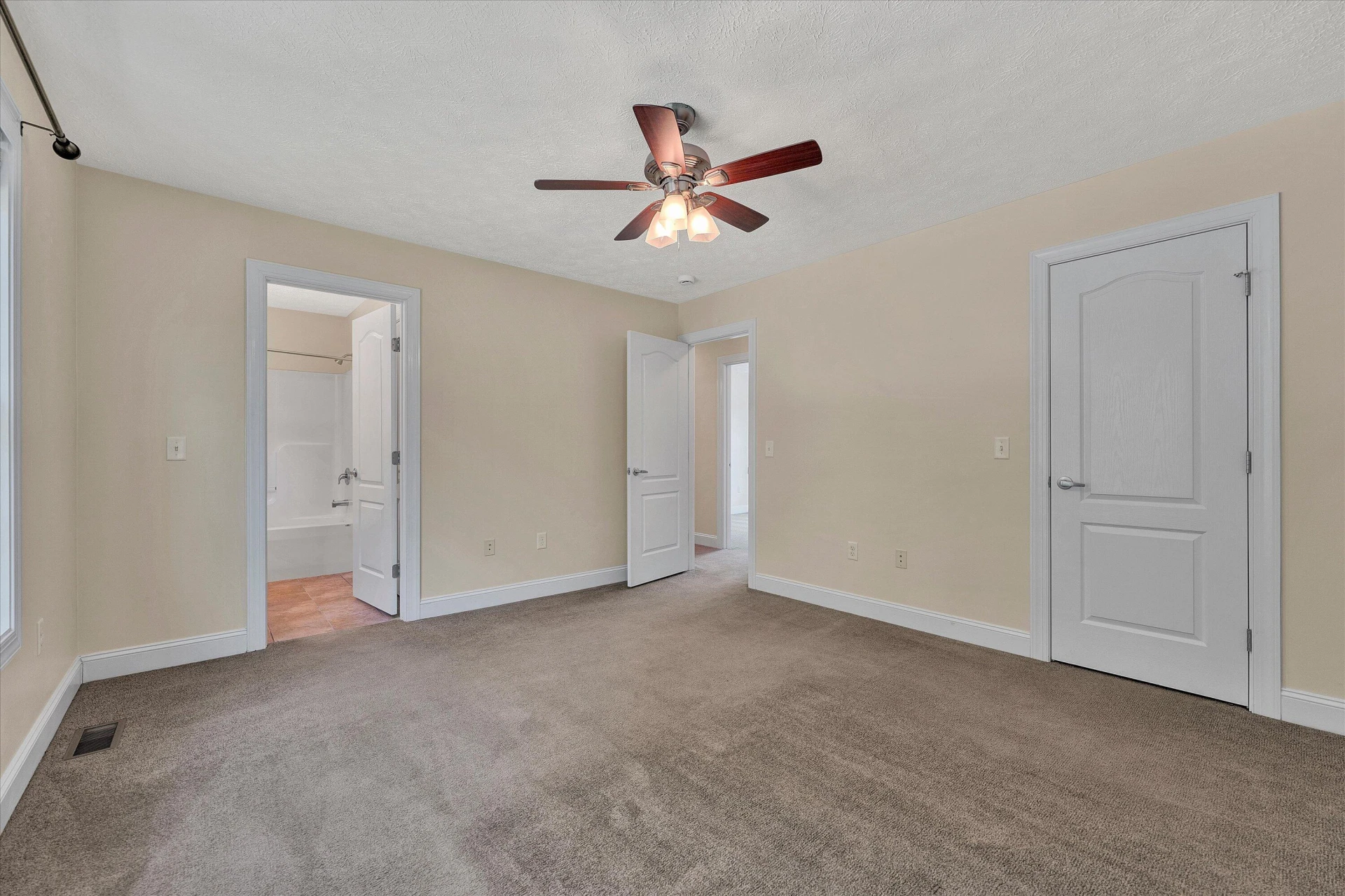 335 Robin Hood DR - Photo 19