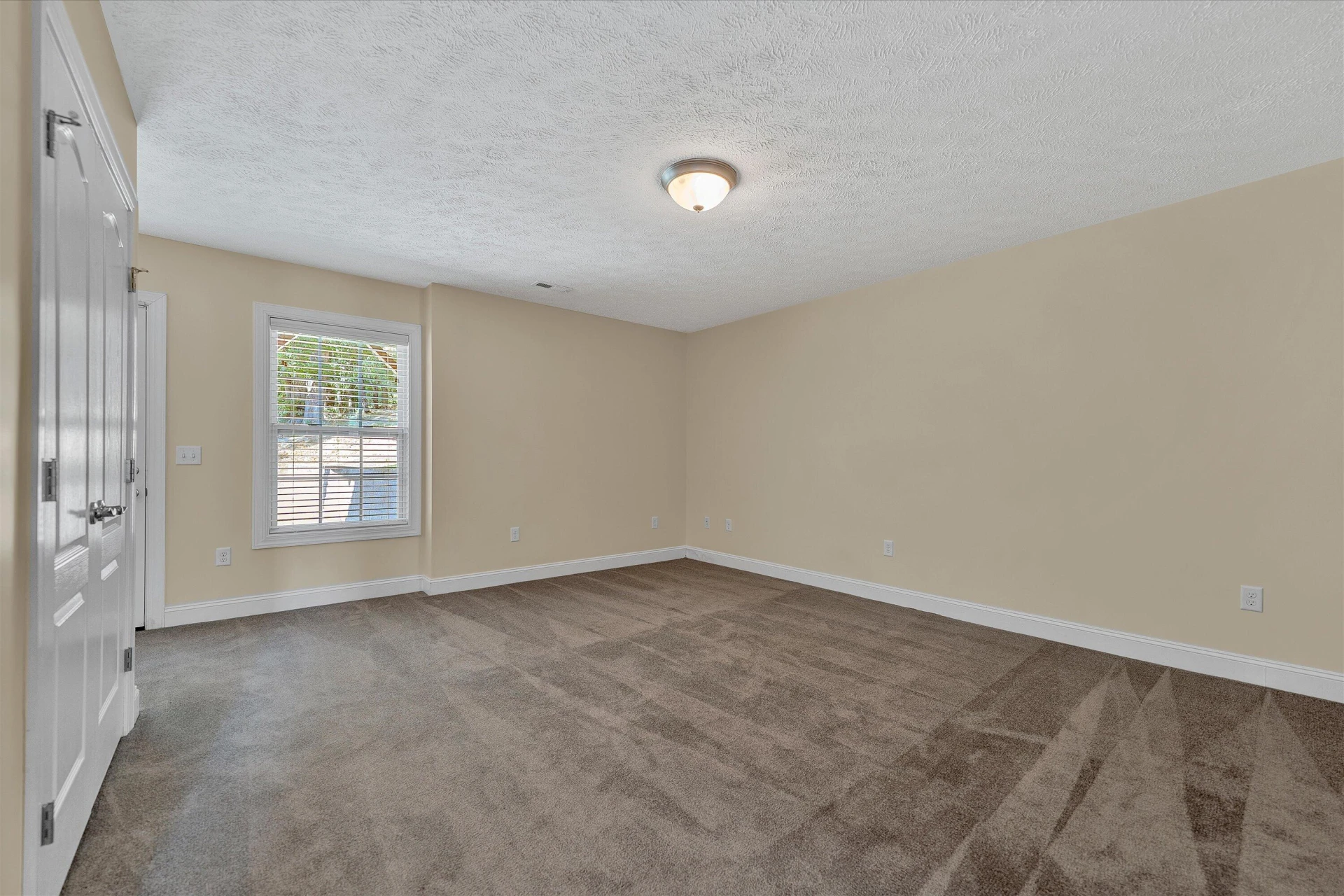 335 Robin Hood DR - Photo 27