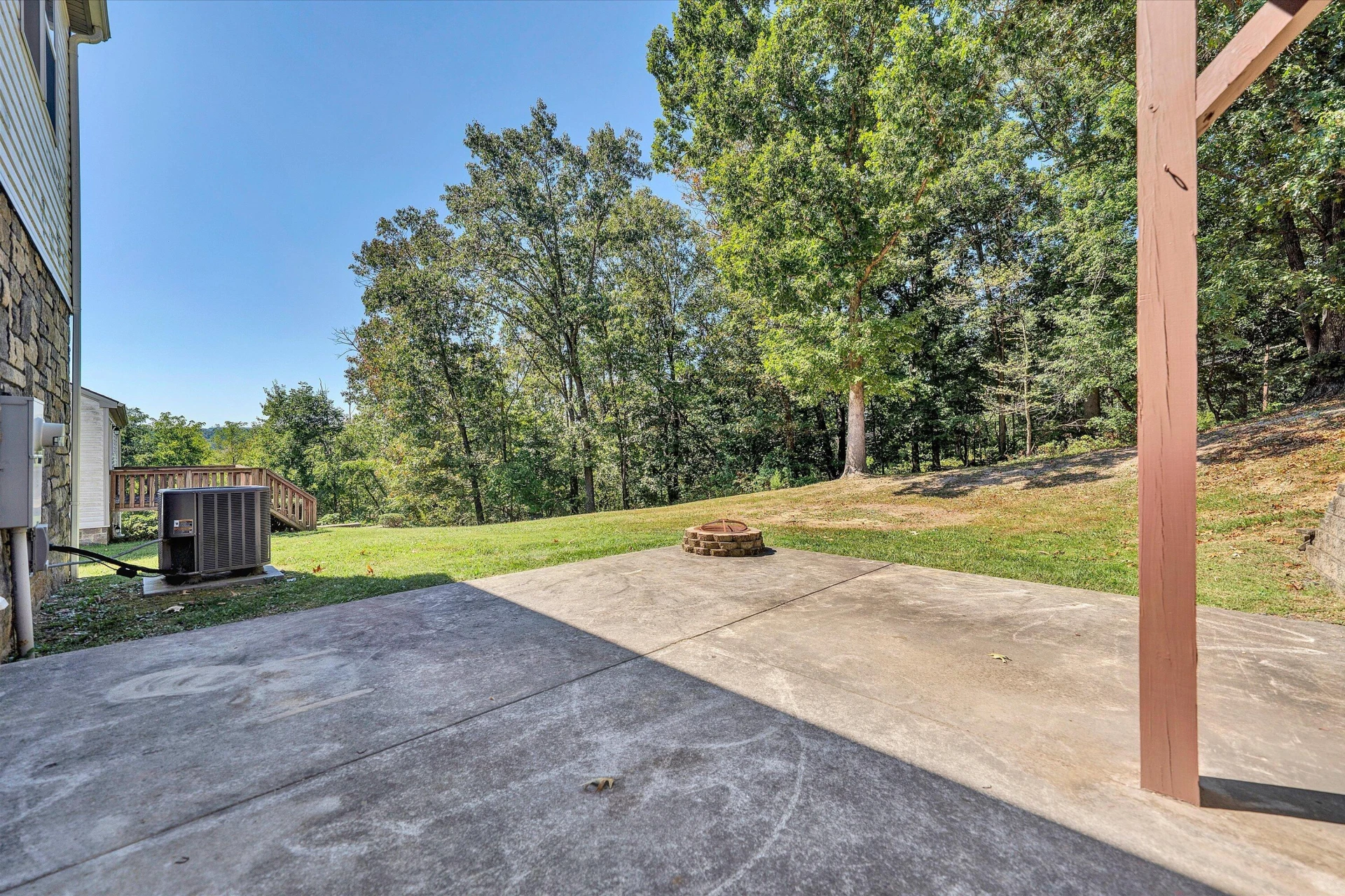 335 Robin Hood DR - Photo 30