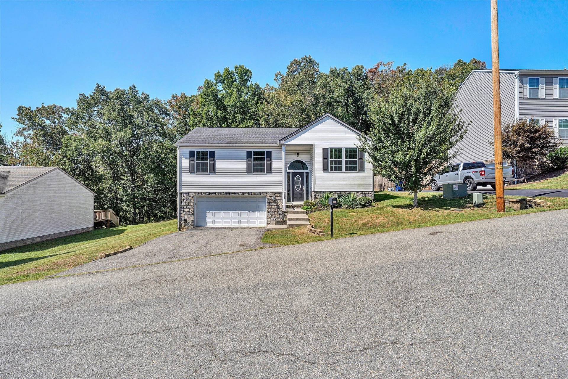335 Robin Hood DR - Photo 39
