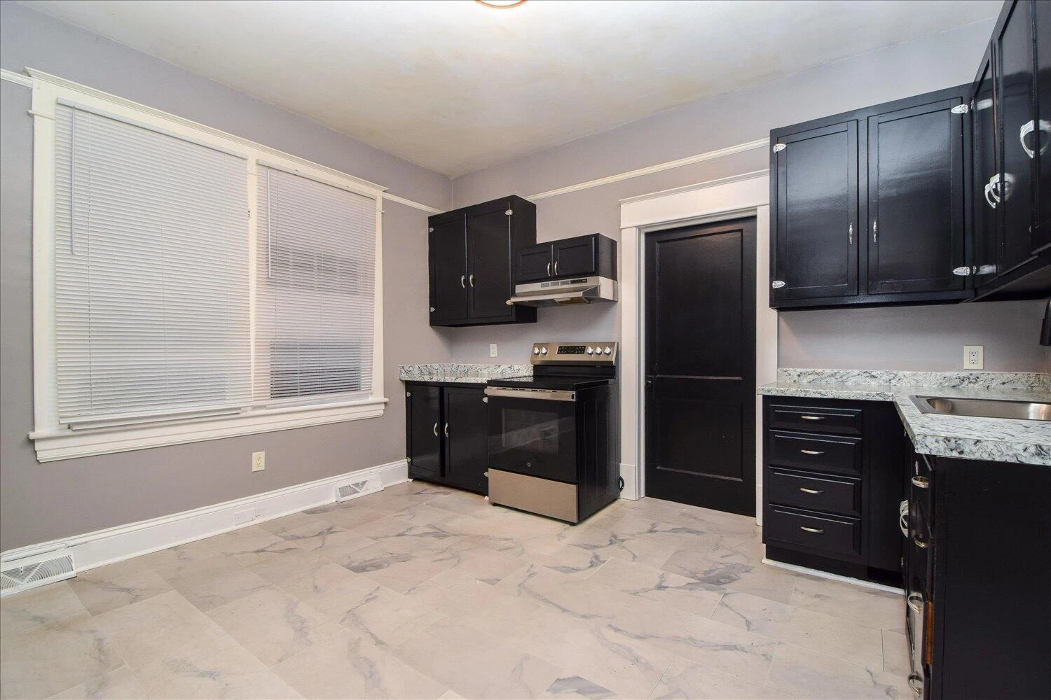 1029 Penmar AVE SE - Photo 6