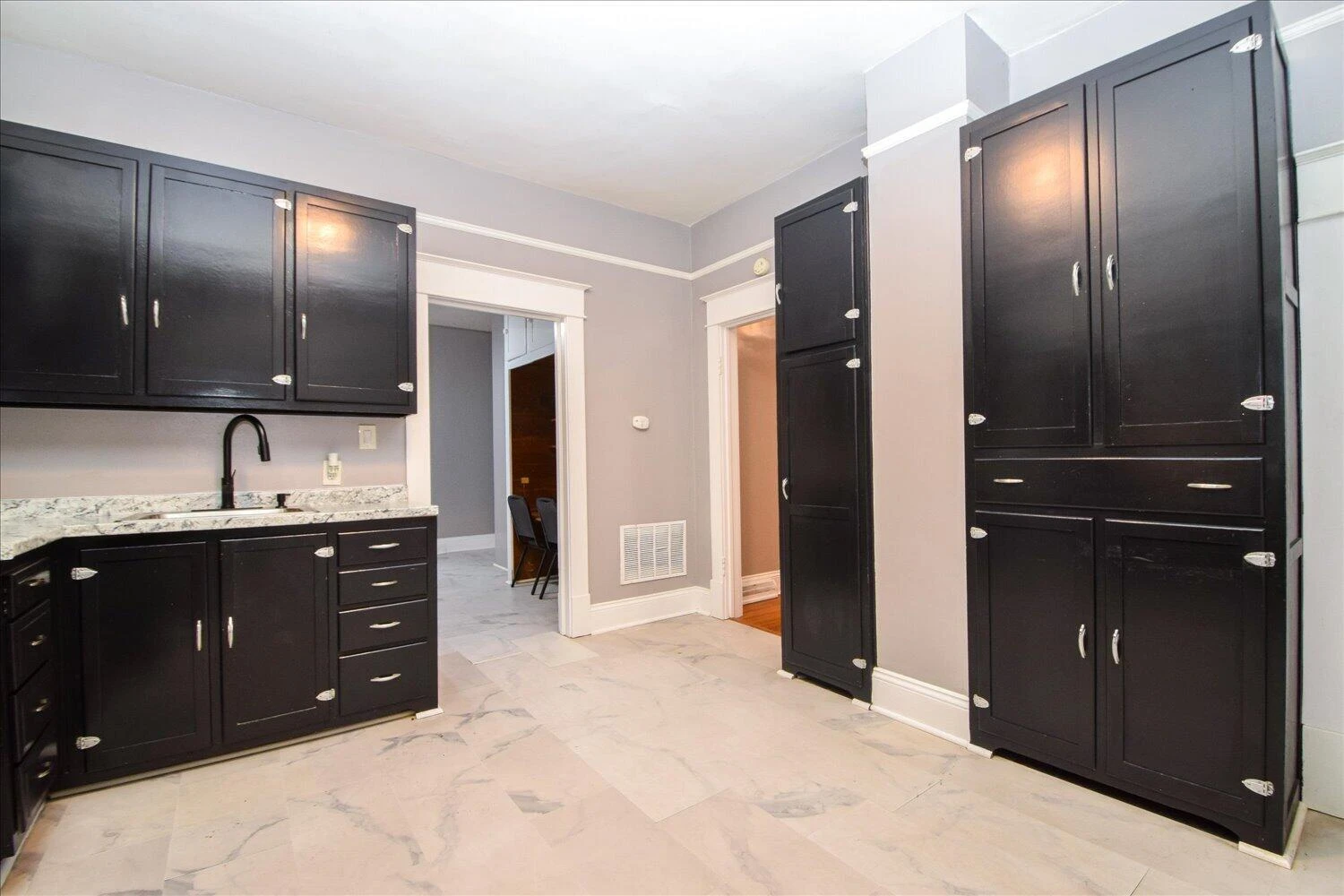 1029 Penmar AVE SE - Photo 8