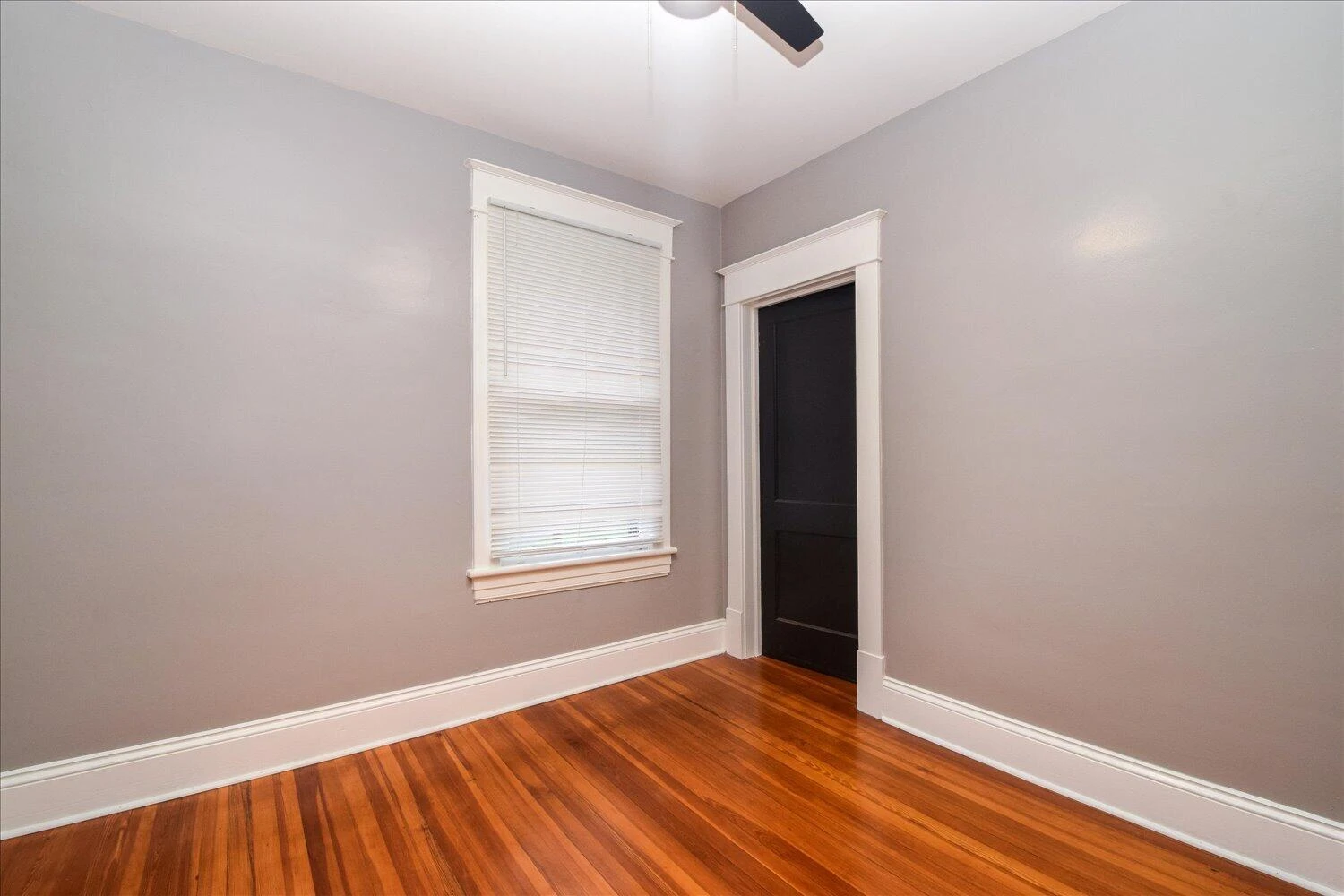 1029 Penmar AVE SE - Photo 16