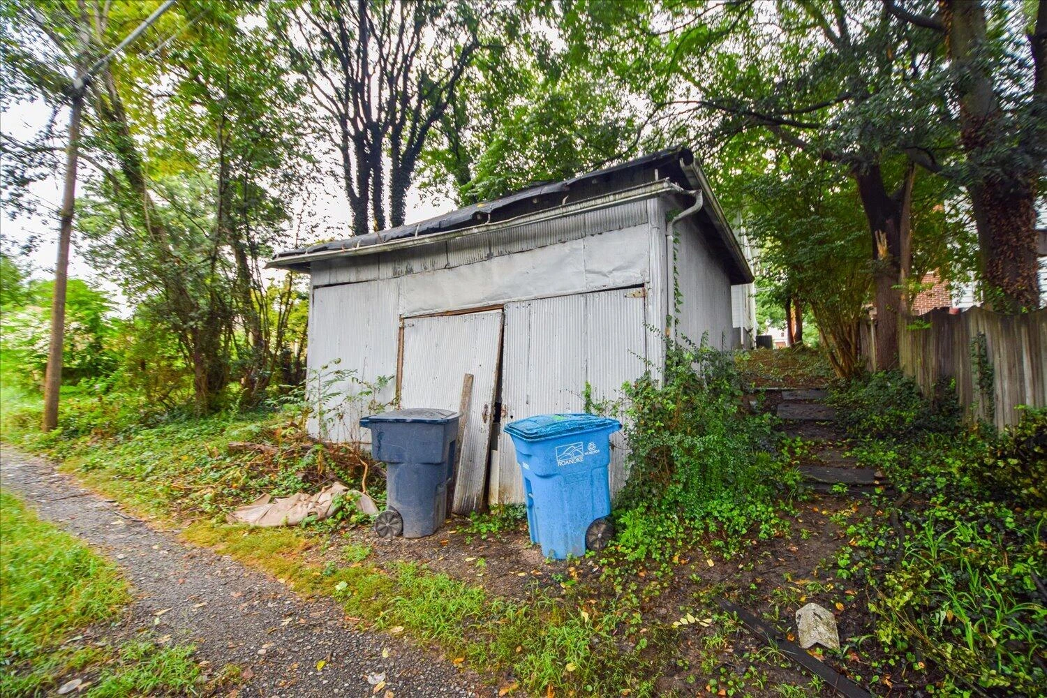 1029 Penmar AVE SE - Photo 30