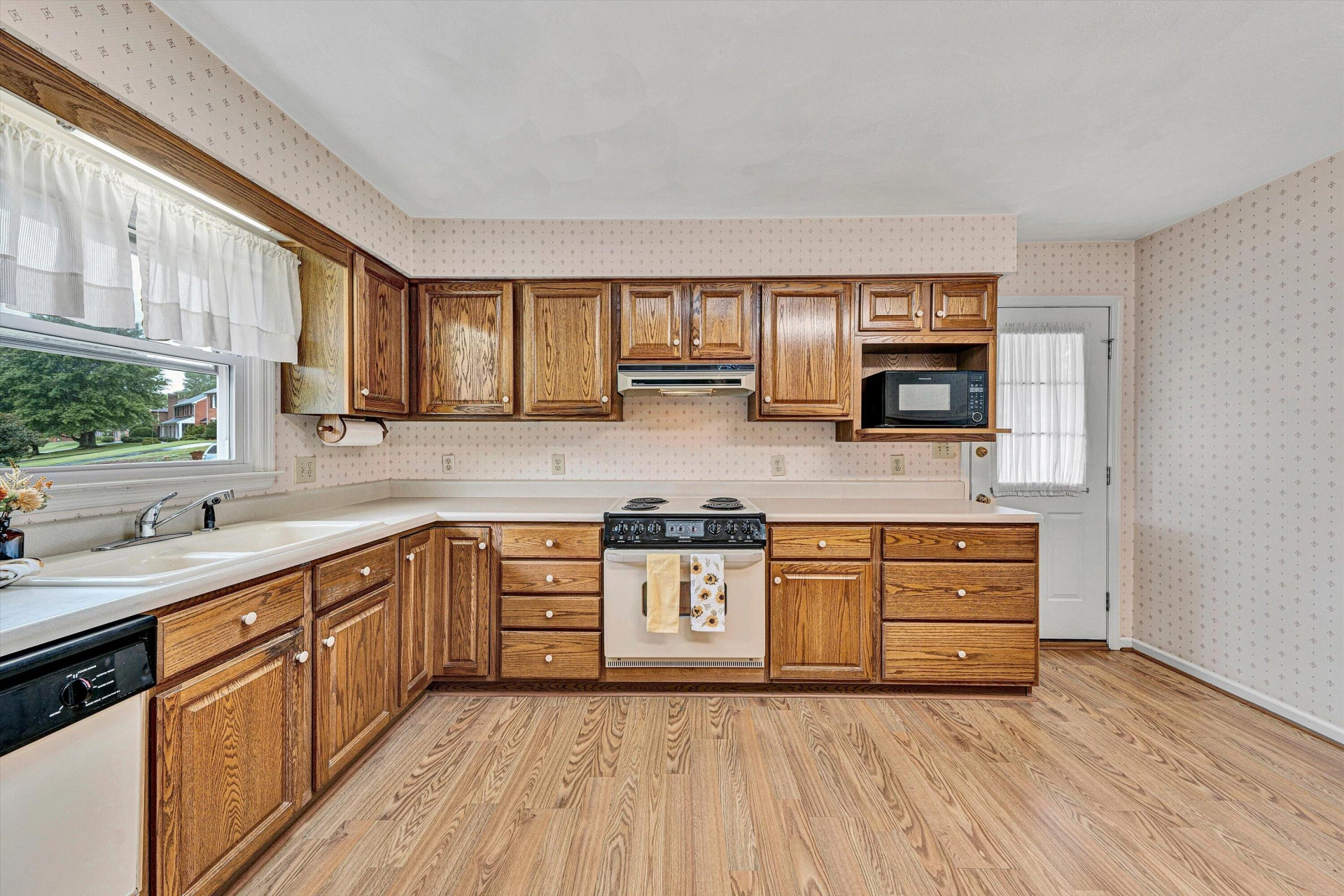 4834 Labradore DR - Photo 9