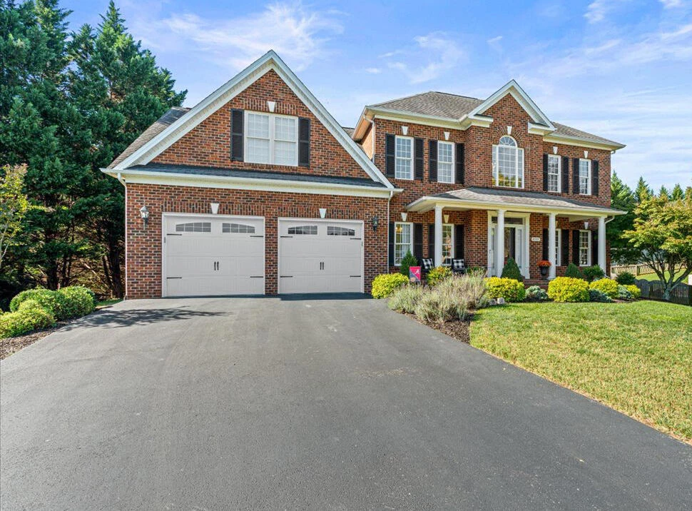 4537 Brentwood CT - Photo 3