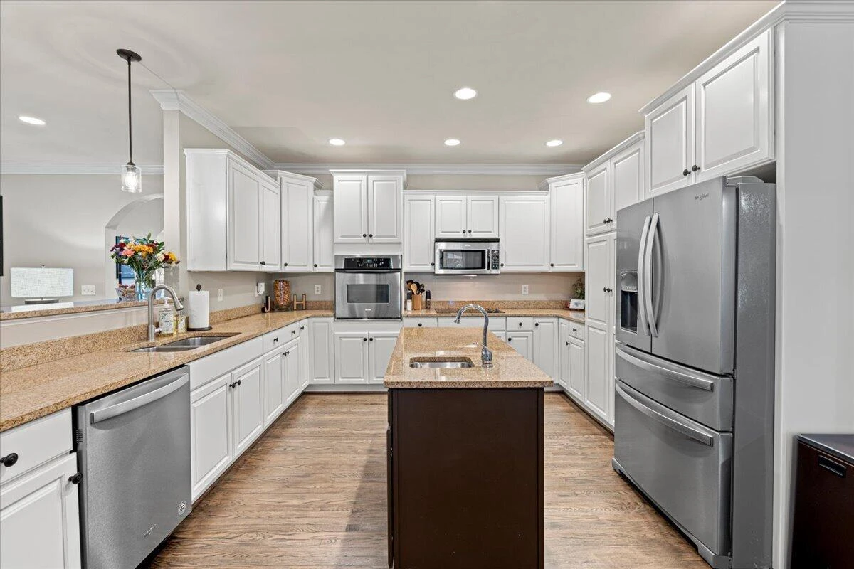 4537 Brentwood CT - Photo 12