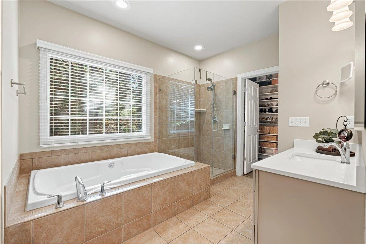 4537 Brentwood CT - Photo 19
