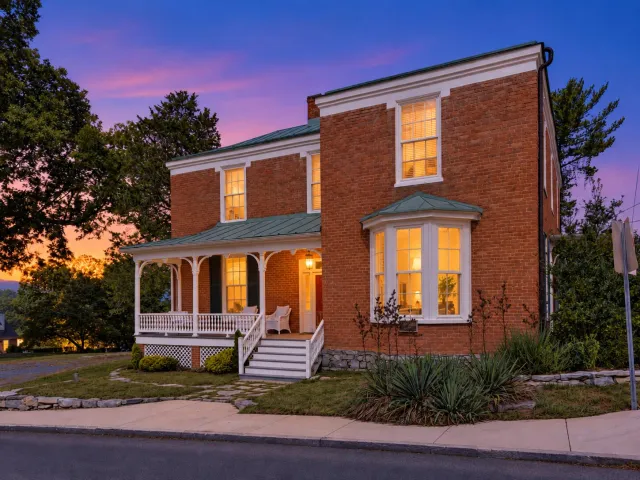 322 E Main ST