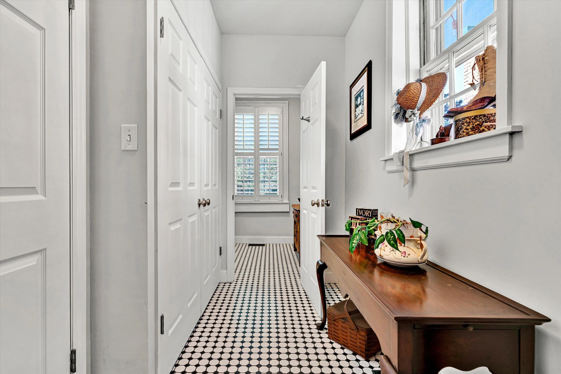 322 E Main ST - Photo 25