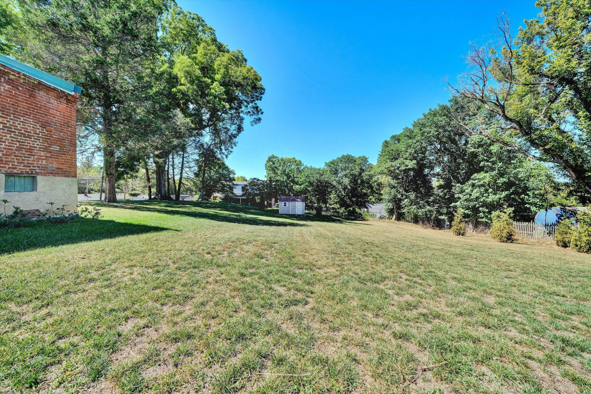 322 E Main ST - Photo 54