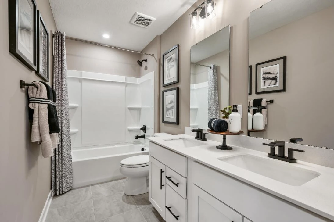 1104 Claremont CT SW - Photo 8