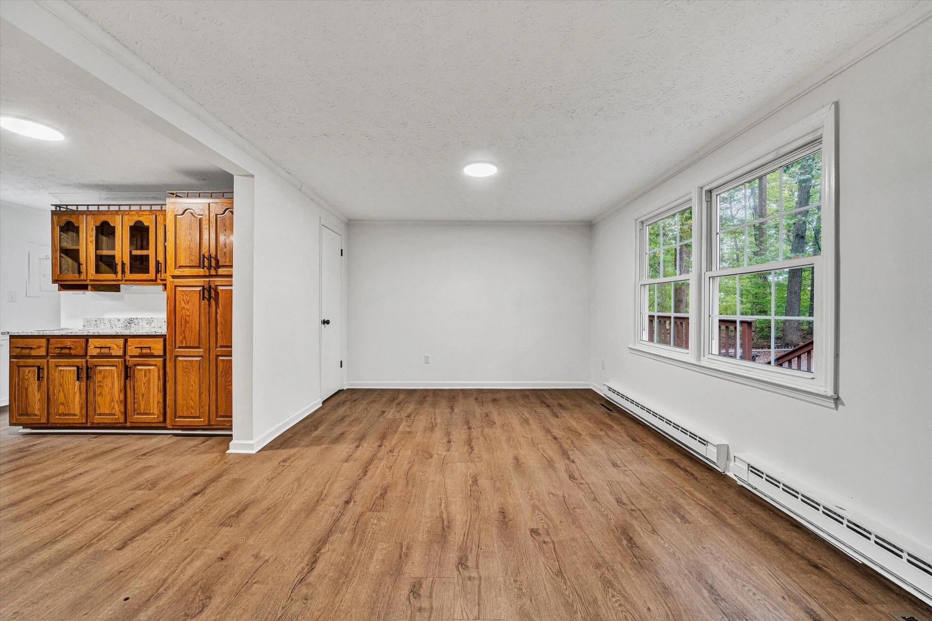 4037 Webster RD - Photo 4