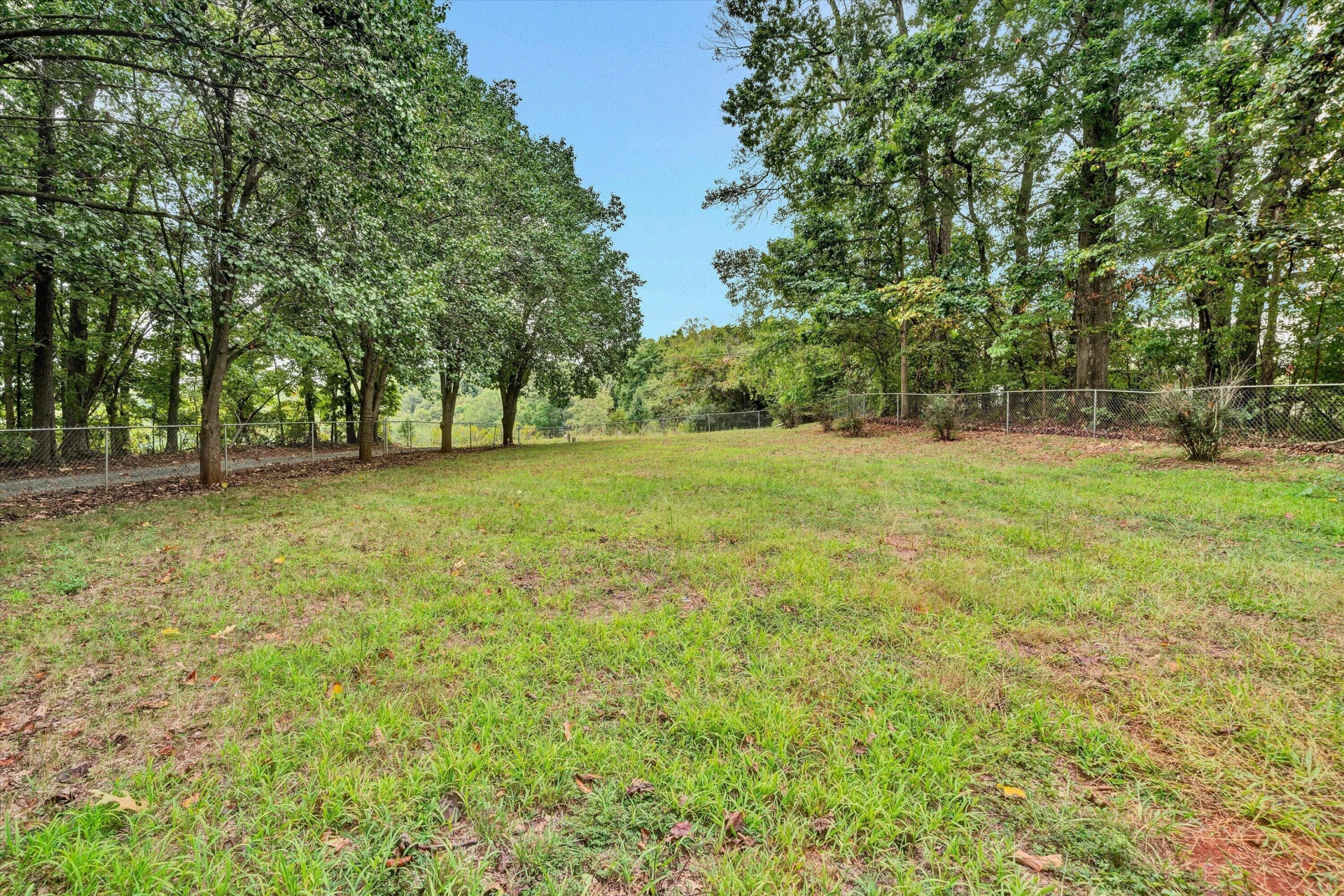 4037 Webster RD - Photo 33