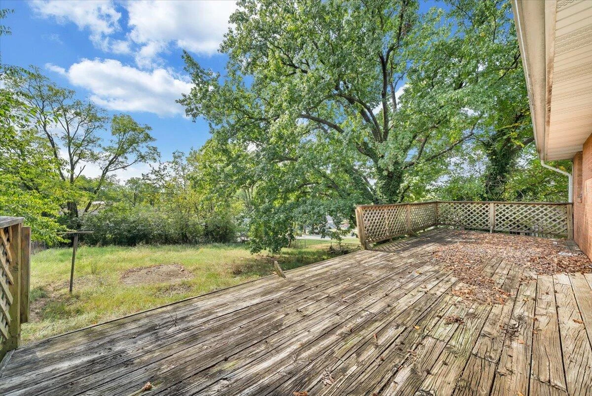 4248 Tennessee AVE NW - Photo 11