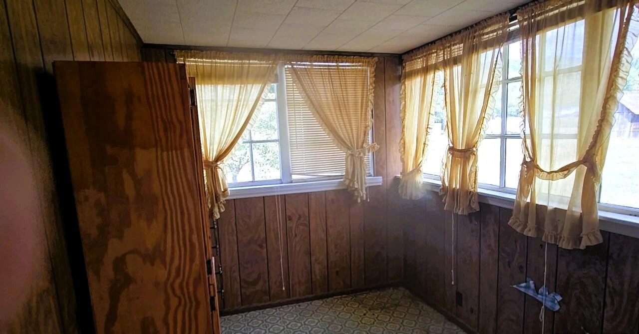 152 5th ST - Photo 17