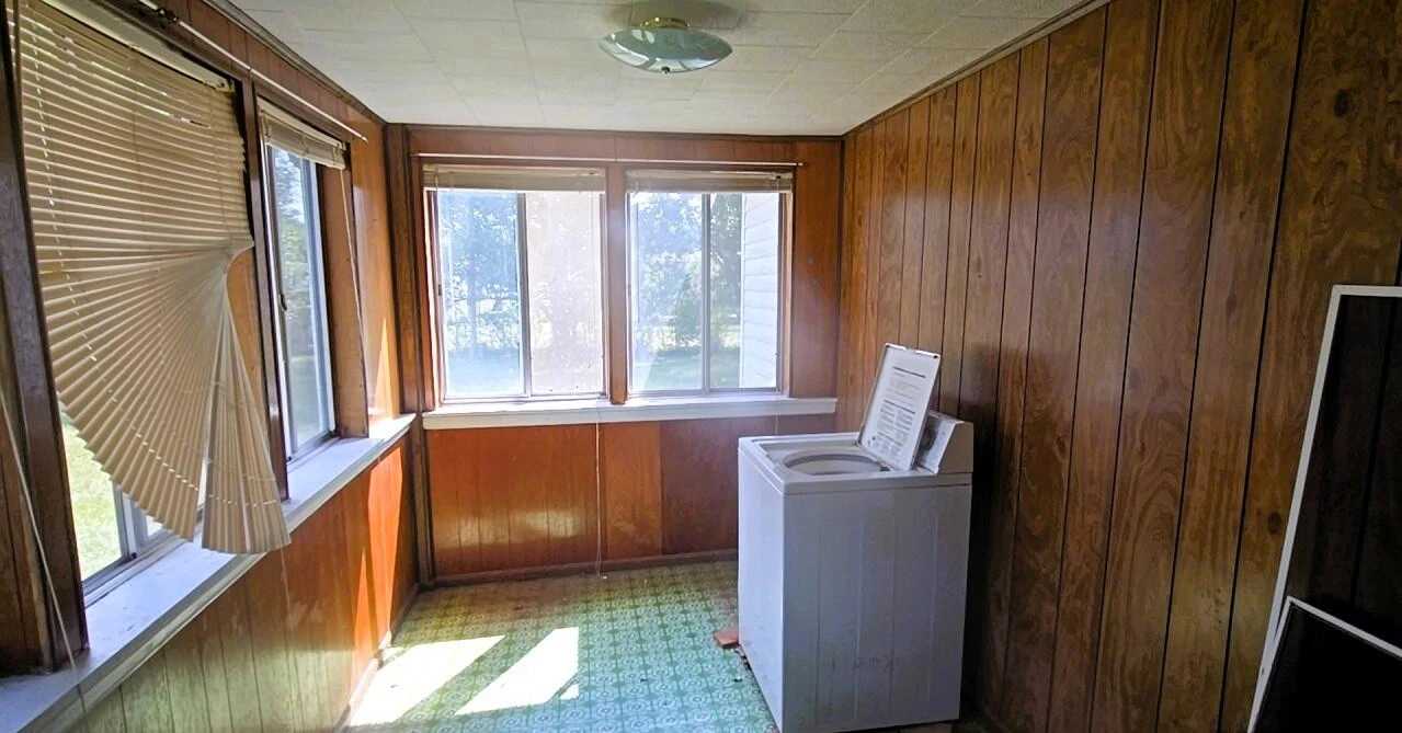 152 5th ST - Photo 18